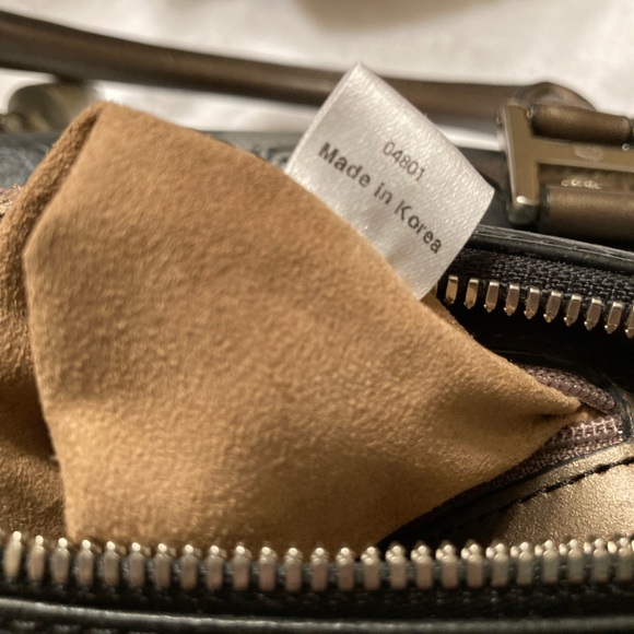 Authentic MCM Visetos Princess Lion Boston Coated Canvas & Leather Bag - Picture 10 of 16